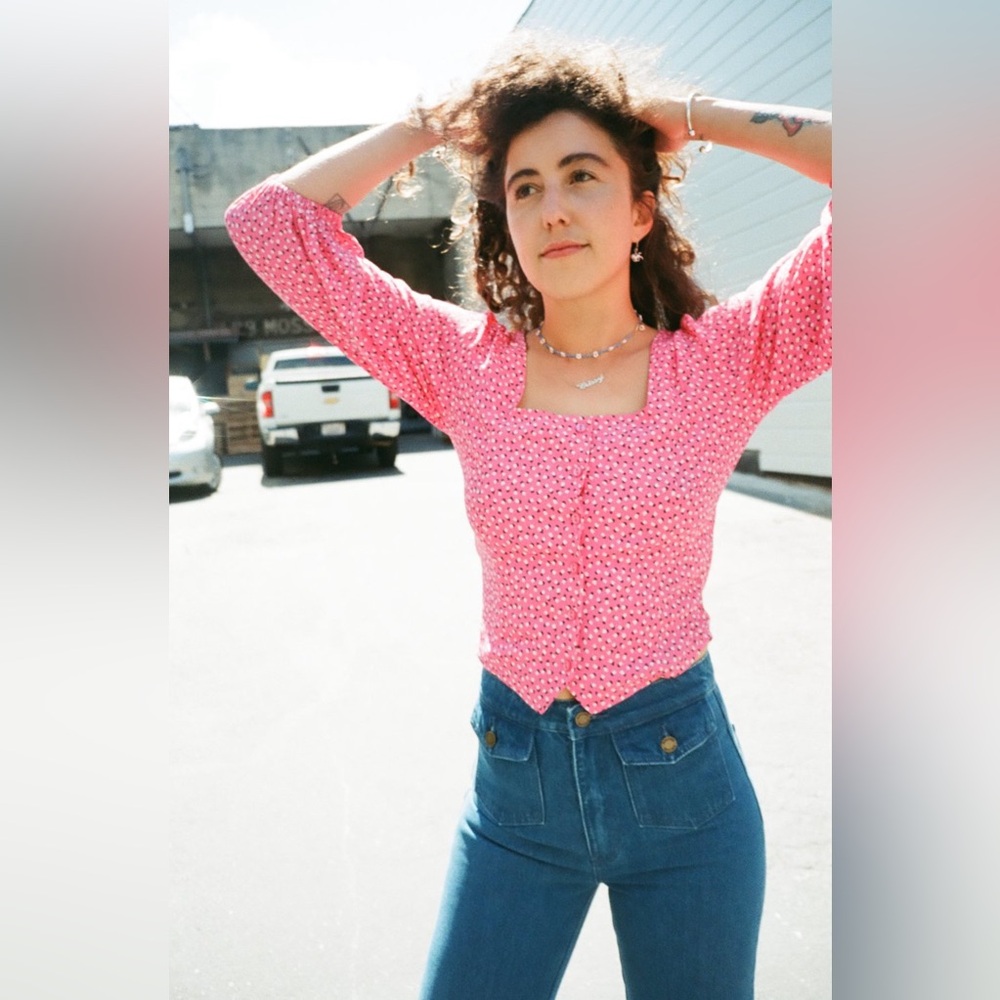 ROLLA’S Roxanne Mini Tulips Blouse in‎ Hot Pink - Picture 10 of 11
